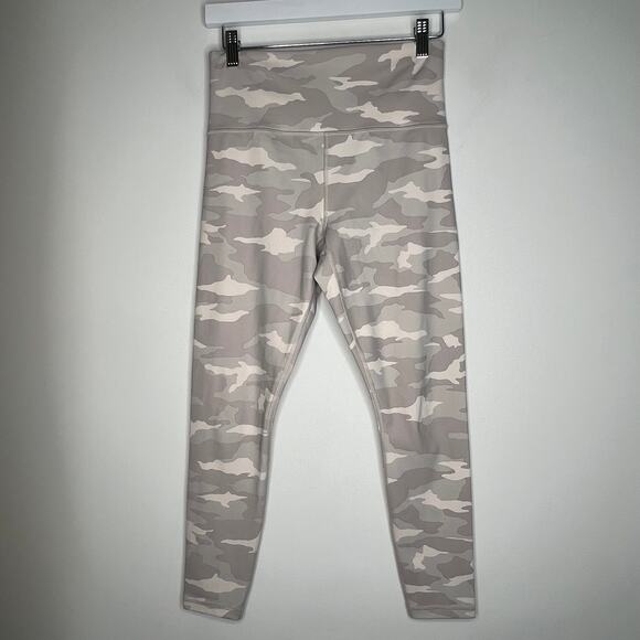 Athleta Elation Light Camo 7/8 Tight Leggings Size Small - Picture 2 of 7